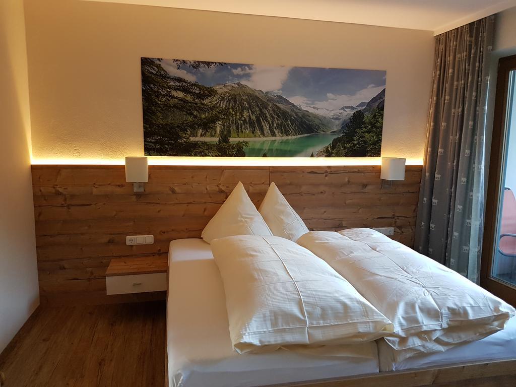 Апартаменты Haus Tuxerklamm Финкенберг Экстерьер фото